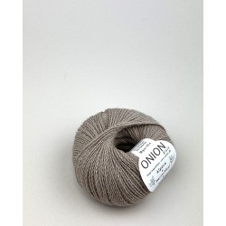 alpaca + merino wool + nettles - onion