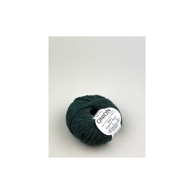 soft organic wool + nettles - onion